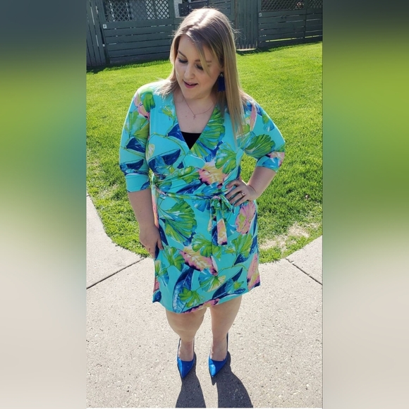 Tropical Leaf Faux Wrap Dress, Plus Size 16 - Picture 15 of 15